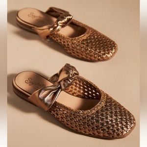 Seychelles Art  Deco Flats /Anthropologie